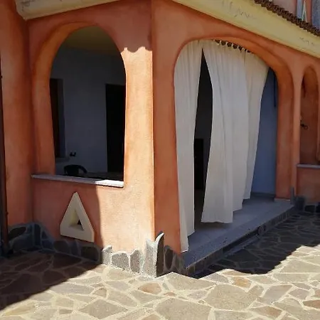 Montepetrosu Condominio Boungaville Quadrilocale Pt 2 Bagni 8 Posti Letto Apartment *